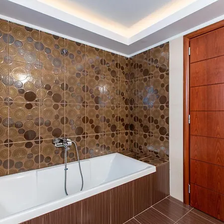 Elena * Chania (Crete)