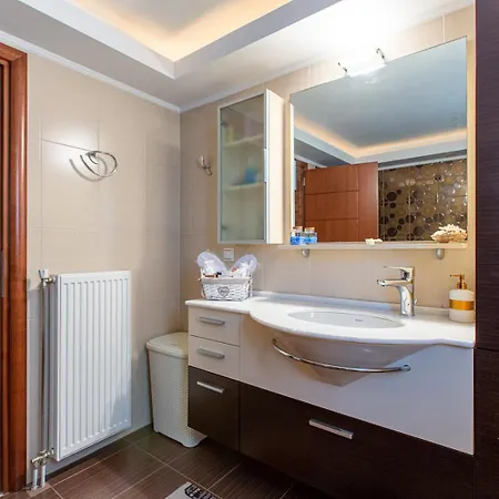 Elena Appartement *